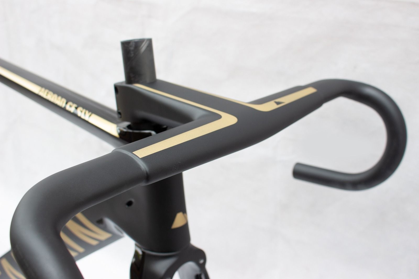 Van Der Poel's Tirreno-Adriatico Bike: A Custom Canyon Aeroad Van Der Poel's Tirreno-Adriatico Bike: A Custom Canyon Aeroad