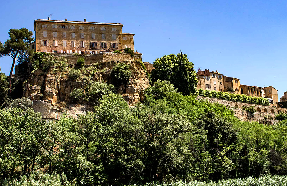 Walking In Provence: A Self-Guided Itinerary From Mountains To Sea Walking In Provence: A Self-Guided Itinerary From Mountains To Sea