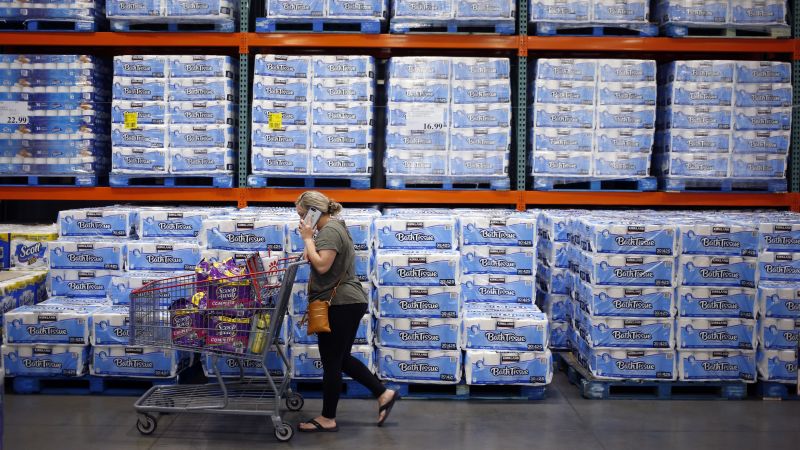 Walmart, Target CEOs Discuss Tariffs With Trump Administration Walmart, Target CEOs Discuss Tariffs With Trump Administration