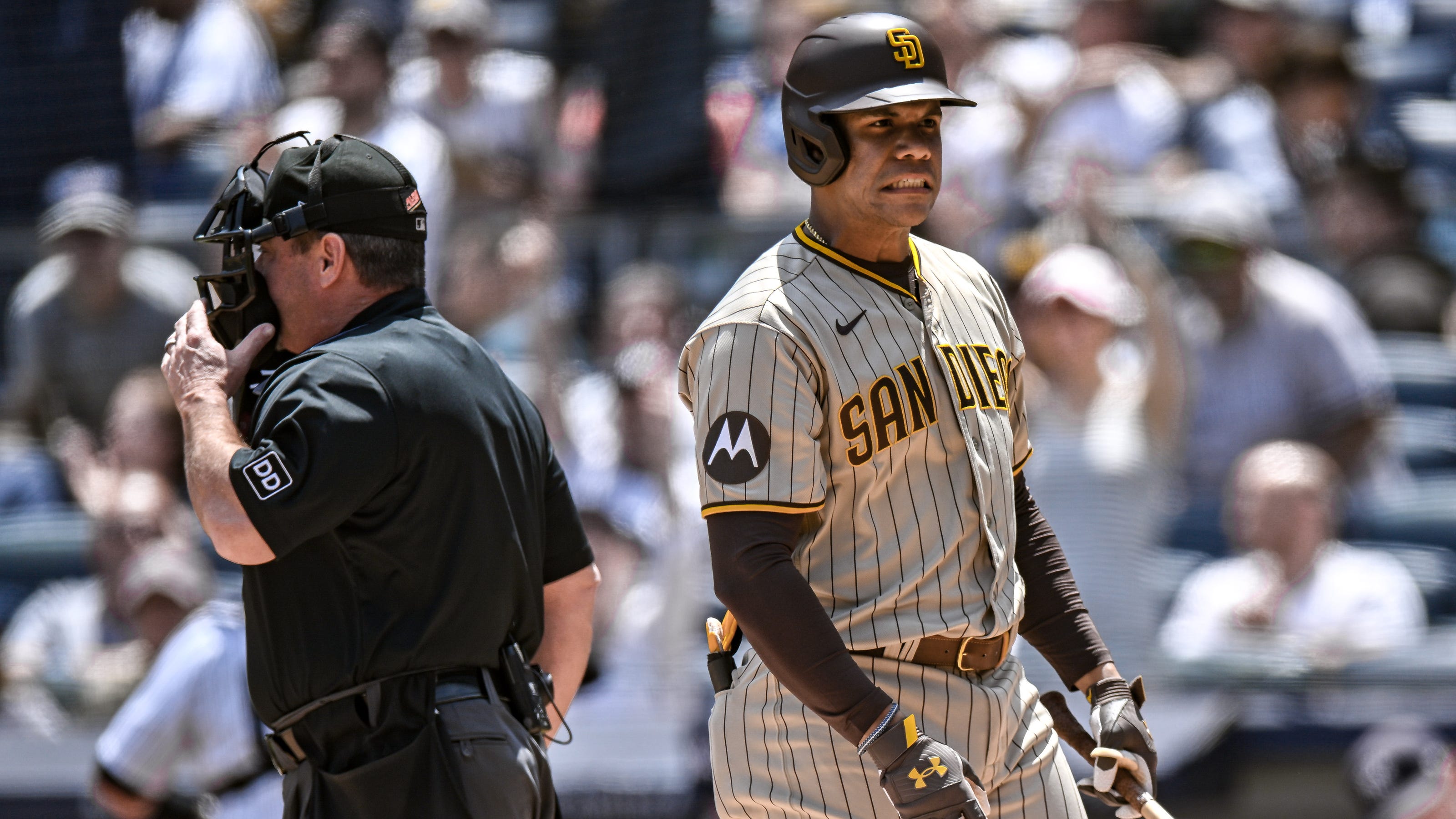 Watch San Diego Padres Baseball: No Cable TV Needed (2025) Watch San Diego Padres Baseball: No Cable TV Needed (2025)