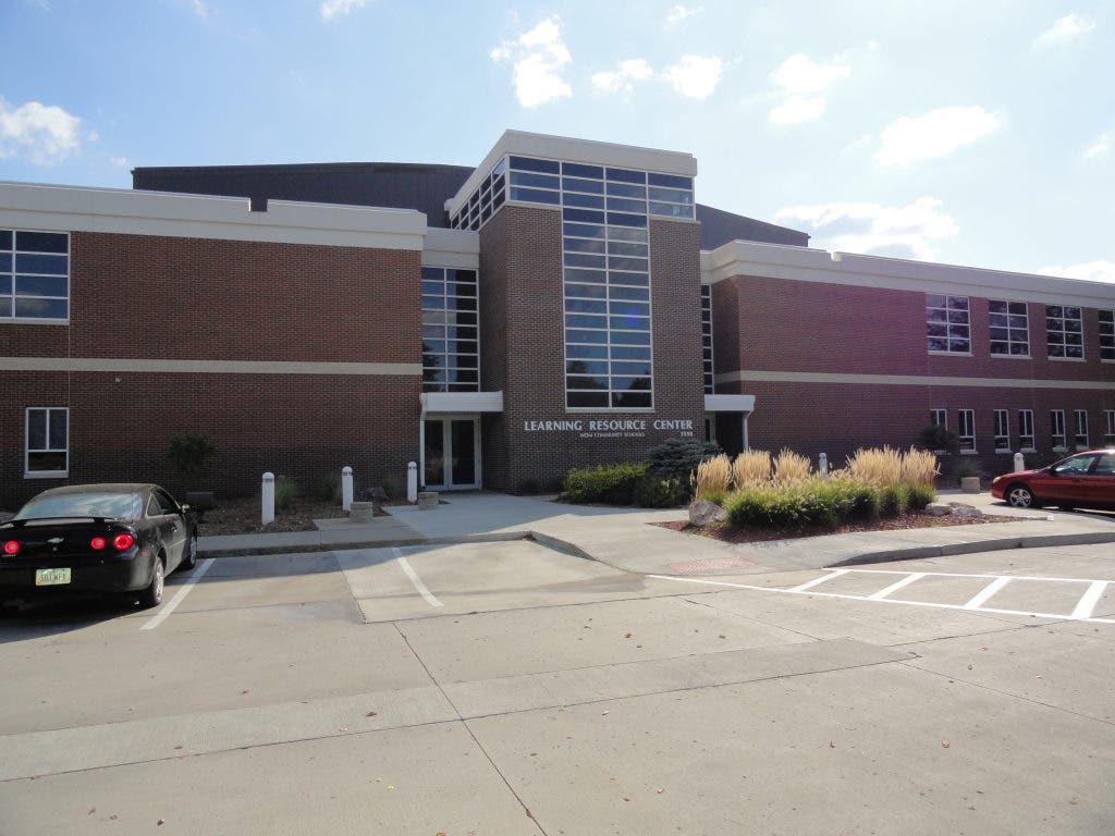 West Des Moines School Board Names Principal For Valley High School West Des Moines School Board Names Principal For Valley High School