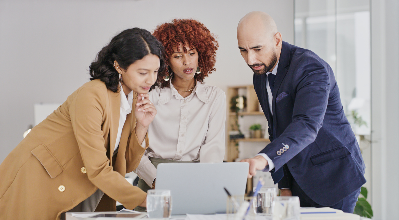 Why Middle Managers Are Essential: Benefits For Companies And Employees Why Middle Managers Are Essential: Benefits For Companies And Employees
