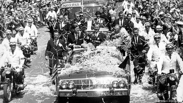 وثائق اغتيال روبرت كينيدي (1968): 10,000 صفحة جديدة تكشف أسرارًا جديدة وثائق اغتيال روبرت كينيدي (1968): 10,000 صفحة جديدة تكشف أسرارًا جديدة